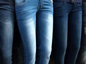 Il primo jeans femminile venne lanciato nel 1935 (Foto Flickr by Chris RubberDragon)