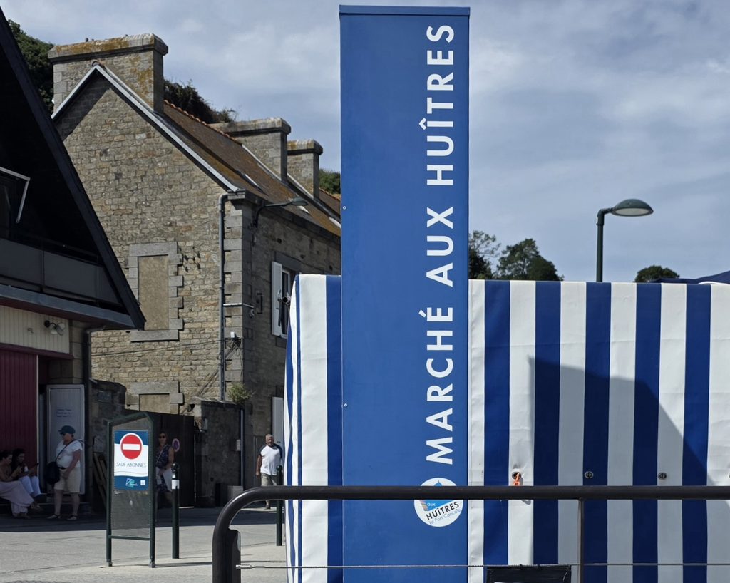 Mercato delle ostriche a Cancale, in Bretagna