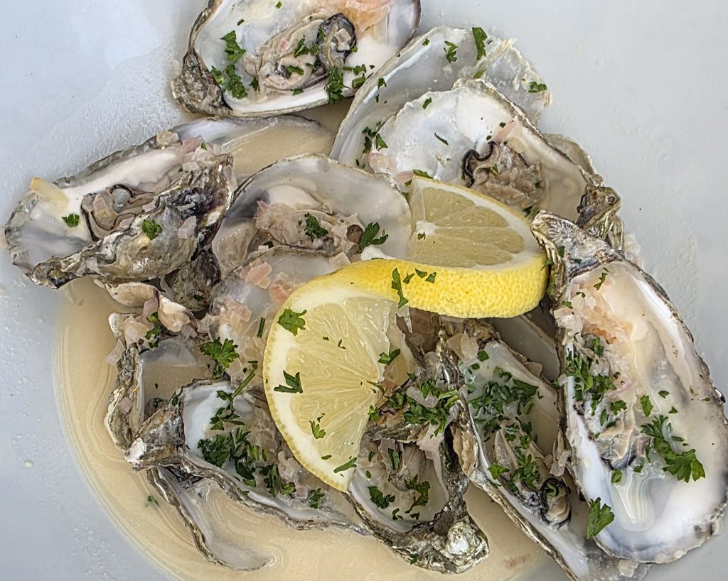 Ostriche cotte servite a Cancale